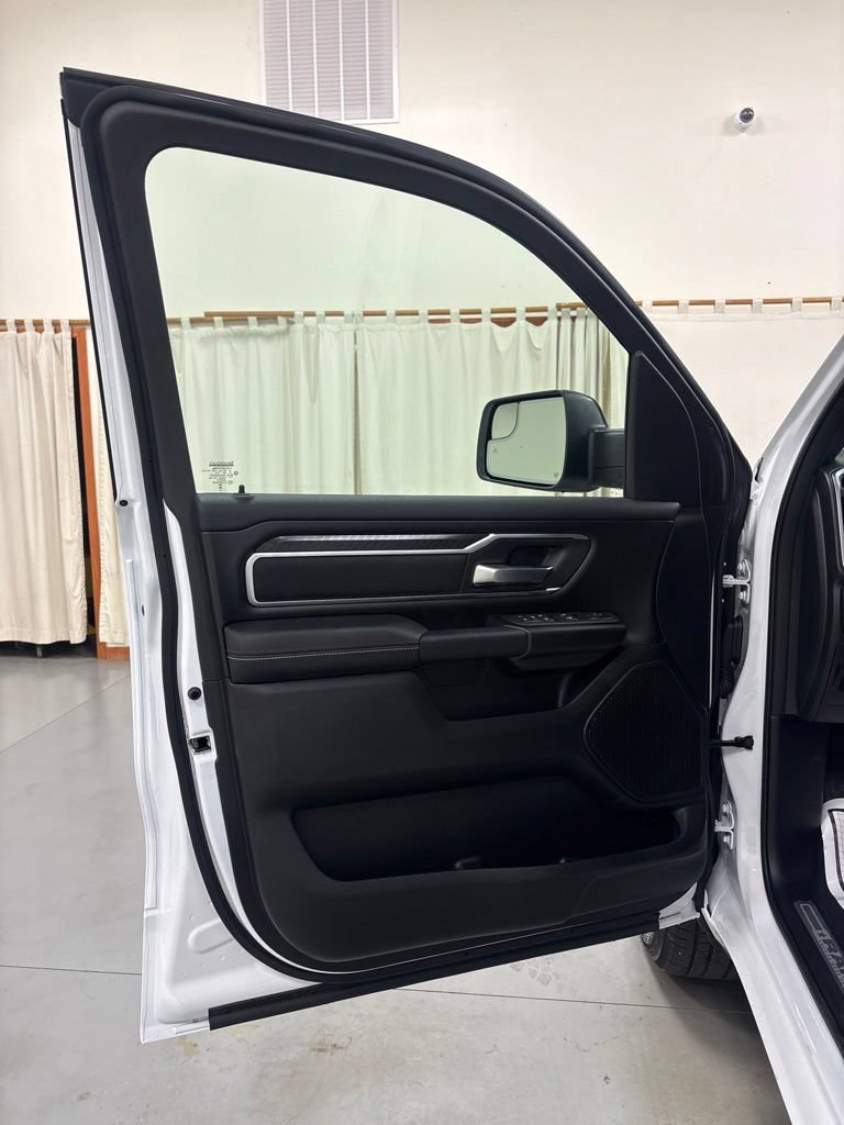 New 2026 RAM 1500 Big Horn AWD/4WD image 19