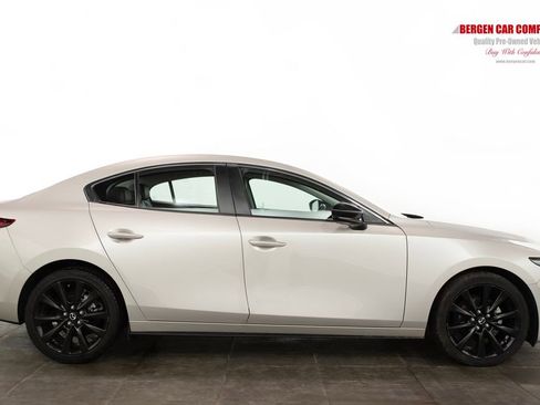 Used 2024 MAZDA MAZDA3 s image 13