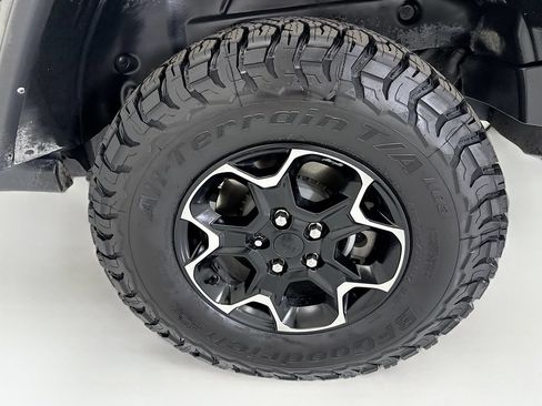 Used 2021 Jeep Wrangler Unlimited Rubicon 4xe w/ Steel Bumper Group AWD/4WD image 30