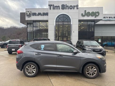 Used 2016 Hyundai Tucson SE w/ Option Group 02 image 4