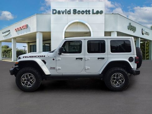 New 2026 Jeep Wrangler Unlimited Rubicon w/ Safety Group image 10