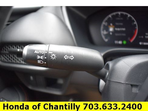 Used 2024 Honda HR-V Sport image 10