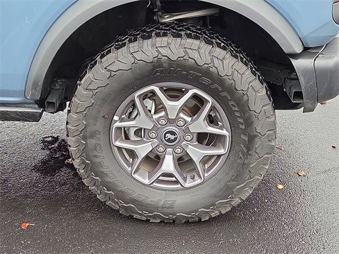 Certified 2025 Ford Bronco Badlands image 8