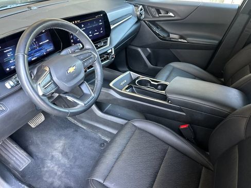 Used 2025 Chevrolet Equinox LT w/ Convenience Package II FWD image 10
