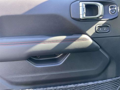 New 2025 Jeep Gladiator Rubicon image 27