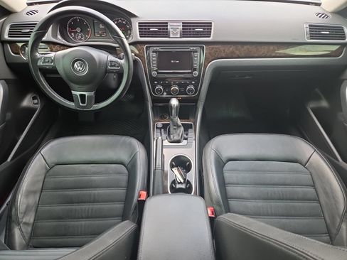 Used 2014 Volkswagen Passat TDI SEL Premium FWD image 21