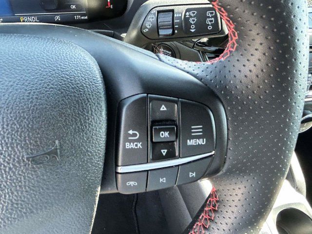 Used 2025 Ford Escape ST-Line Select AWD/4WD image 32
