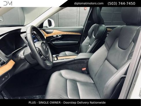 Used 2023 Volvo XC90 T8 Plus w/ Protection Package Premier AWD/4WD image 18