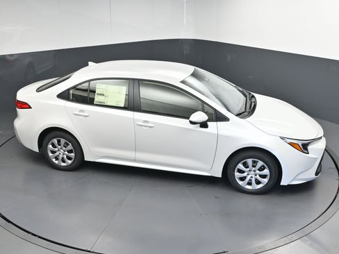 New 2026 Toyota Corolla LE image 30