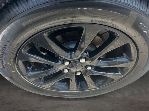 Used 2021 Jeep Grand Cherokee Laredo X AWD/4WD image 19