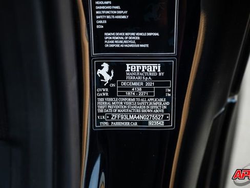 Used 2022 Ferrari F8 Tributo image 95