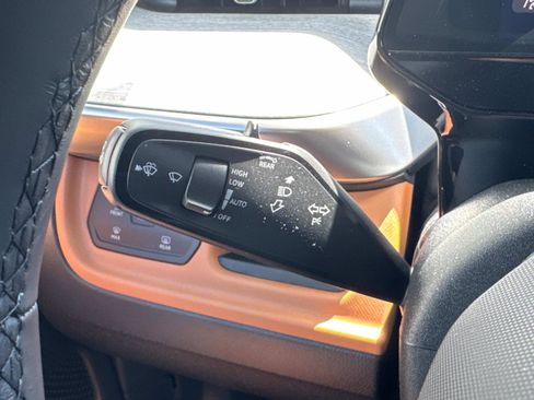 New 2025 Volkswagen ID. Buzz Pro S Plus image 22