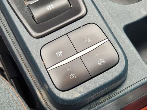 Certified 2022 Ford Maverick XLT w/ XLT Luxury Package image 25