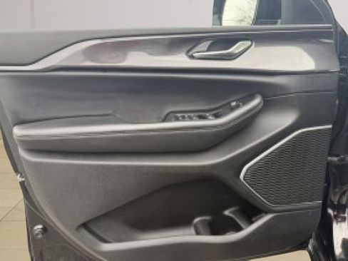 Used 2022 Jeep Grand Cherokee Altitude image 33