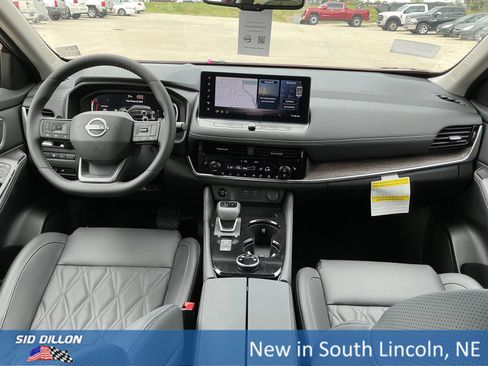 New 2026 Nissan Rogue Platinum w/ Platinum Premium Package image 5