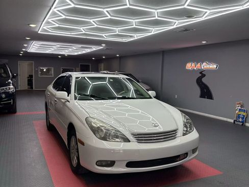 Used 2004 Lexus ES 330 image 1