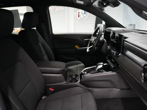 Used 2023 Chevrolet Colorado LT w/ LT Convenience Package II AWD/4WD image 19