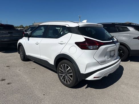 Used 2021 Nissan Kicks SV w/ Interior Electronics Package image 3
