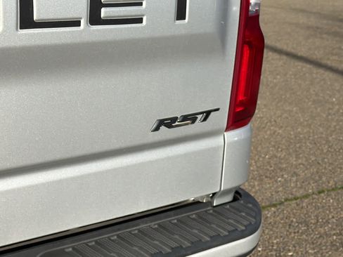 Used 2022 Chevrolet Silverado 1500 RST w/ LPO, Dark Essentials Package image 19