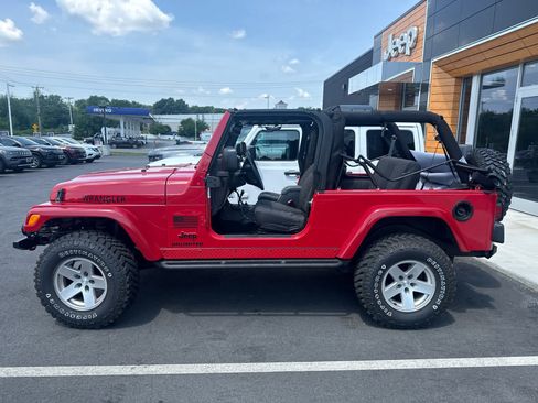 Used 2004 Jeep Wrangler 4WD image 1
