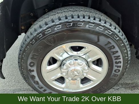 Used 2022 RAM 2500 Tradesman w/ Chrome Appearance Group AWD/4WD image 31