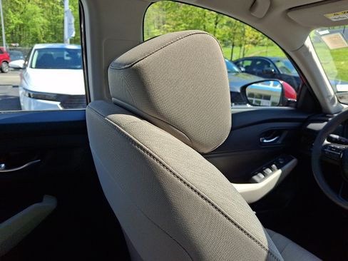 Certified 2023 Honda Accord EX image 13