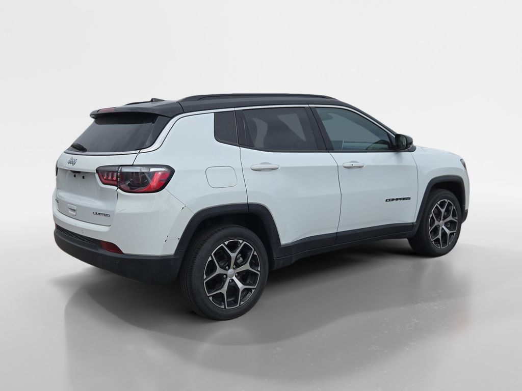 Used 2024 Jeep Compass Limited AWD/4WD image 5