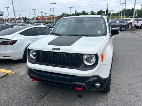 Used 2023 Jeep Renegade Trailhawk AWD/4WD image 8