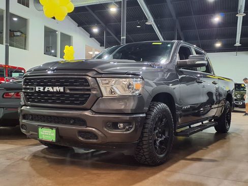 Used 2022 RAM 1500 Big Horn AWD/4WD image 3