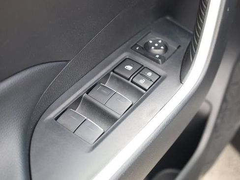 Used 2024 Toyota RAV4 XLE AWD/4WD image 15