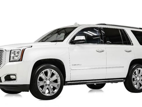 Used 2016 GMC Yukon Denali w/ Open Road Package AWD/4WD image 2