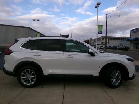 Certified 2023 Honda CR-V EX image 4