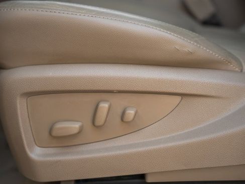 Used 2017 Chevrolet Tahoe LT image 36