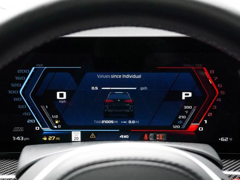 Used 2025 BMW X5 M Competition w/ Executive Package image 20