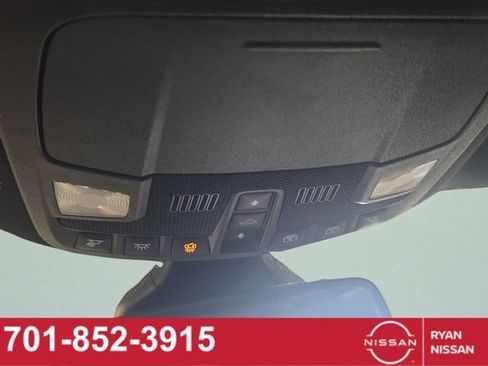 Used 2023 Ford Edge ST-Line image 27