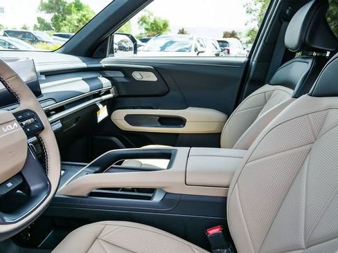 New 2027 Kia Telluride EX FWD image 19
