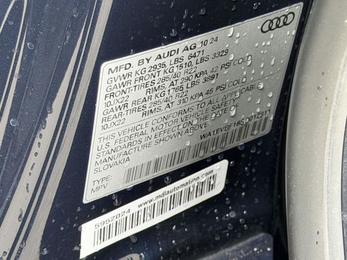 Used 2025 Audi Q8 Premium Plus w/ Premium Plus Package image 25