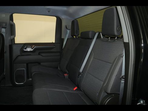 Used 2024 Chevrolet Silverado 2500 LT image 28