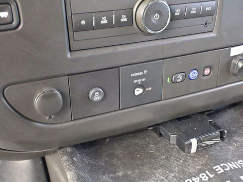 New 2025 GMC Savana 3500 w/ Power Convenience Package image 34