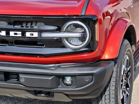Used 2023 Ford Bronco Outer Banks AWD/4WD image 11
