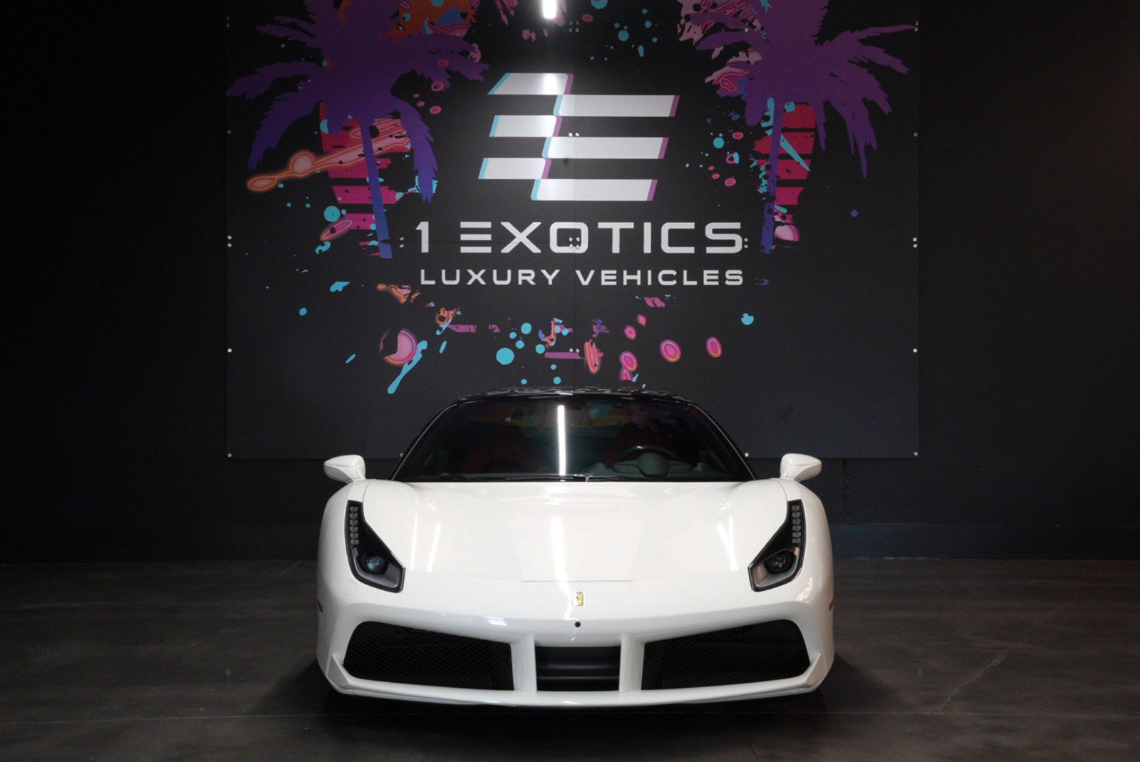 Used 2018 Ferrari 488 GTB RWD image 3
