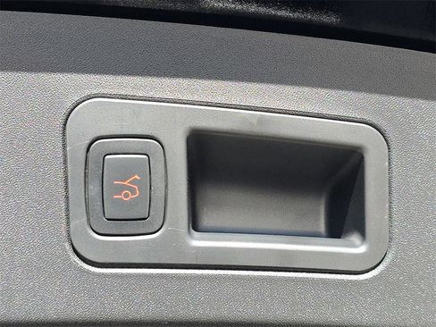 Used 2019 Tesla Model S 100D image 17