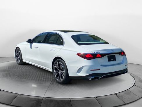 New 2026 Mercedes-Benz E 350 4MATIC Sedan image 5