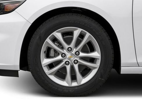 Used 2016 Chevrolet Malibu LT image 13