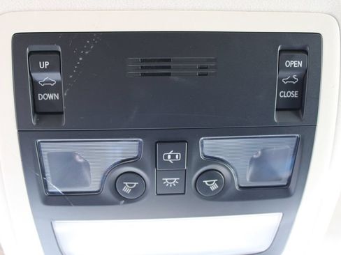 Used 2017 Lexus GS 200t w/ Premium Package RWD image 15