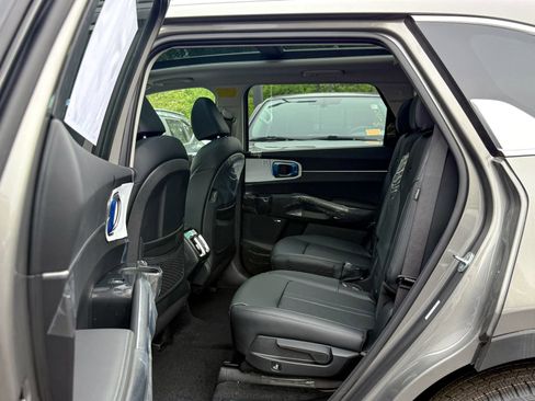 New 2026 Kia Sorento EX w/ EX Premium Package AWD/4WD image 17