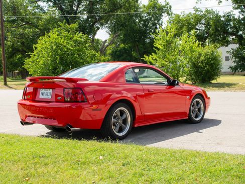 Used 2001 Ford Mustang GT RWD image 13