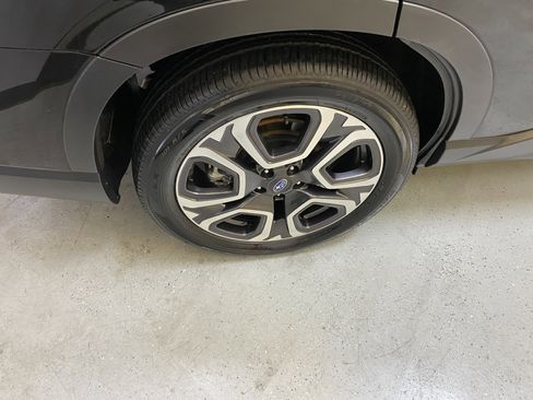 Used 2025 Subaru Ascent Touring w/ Popular Package #2 image 13