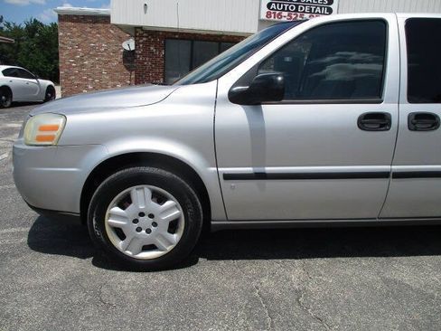 Used 2008 Chevrolet Uplander LS w/ Climate Package FWD image 4
