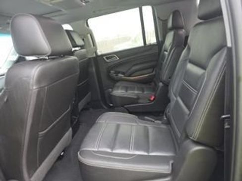 Used 2019 GMC Yukon XL Denali w/ Denali Ultimate Package AWD/4WD image 10